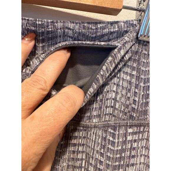 Lululemon Wunder Under Low-Rise Leggings Gray Snakeskin Print Size 10 - Picture 7 of 8